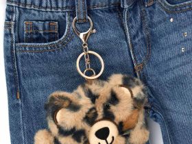 Джинсы для маленькой девочки