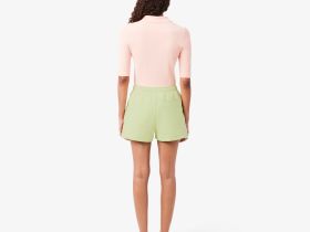 Женские короткие шорты Lacoste