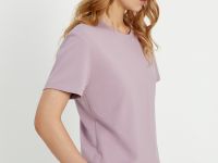 Футболка приталенного силуэта