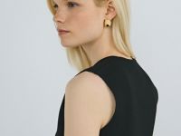 Вязаный жилет на пуговицах, Черный