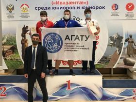 Как здорово, что все мы здесь сегодня собрались!