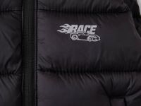 Чёрный утеплённый жилет с капюшоном и светоотражающим принтом для мальчика Глория Джинс