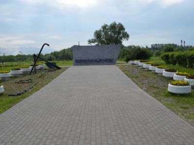 Мемориал в память обороны города в 1941-1944 гг. - "Зеленый пояс Славы Ленинграда". "Кировский вал"