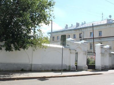 Ограда с воротами