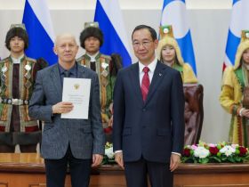 Глава Якутии вручил государственные награды
