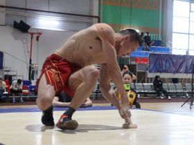 Алексей Соколов вышел в лидеры Кубка чемпиона после якутской вертушки