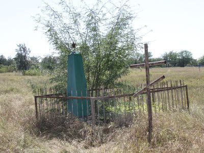Могила Г.Г.Куликова, члена реввоенсовета Сунженской линии, повешенного белогвардейцами 21 февраля 1919 г.