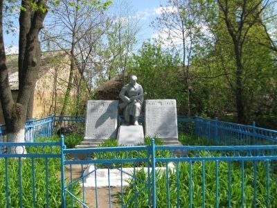 Братская могила воинов, погибших в 1943 г.