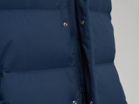 Утепленное пальто с воротником-стойкой