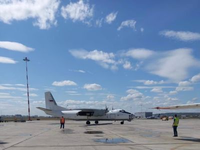 Второй самолет-зондировщик по вызову искусственных дождей прибыл в Якутию