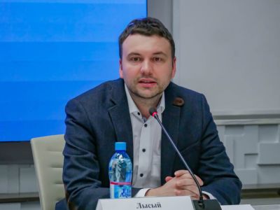 Гроссмейстер Игорь Лысый впечатлился количеством юных шахматистов в Якутии