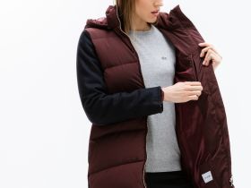 Женская длинная куртка Lacoste с капюшоном