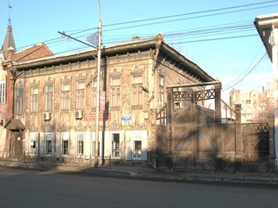 Дом коллежского асессора В.Ц.Новодворского с каменной кладовой