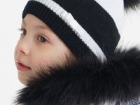 Комплект для девочки: шапка, перчатки