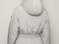 Утепленная куртка с эластичным поясом