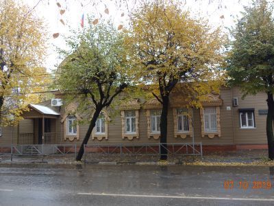 Дом (деревянный с резьбой)