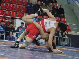 Международный турнир Романа Дмитриева начался в Якутске