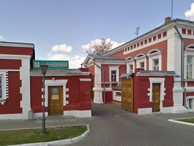Ворота с оградой