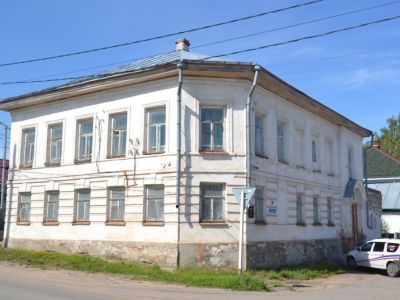 Административное здание, двухэтажное, каменное