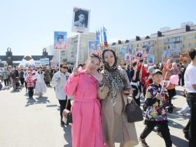 Фото. В Якутске акция «Бессмертный полк» собрала более 50 тысяч человек