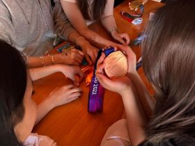 Сардана Трофимова провела урок для юных якутян в Международный олимпийский день