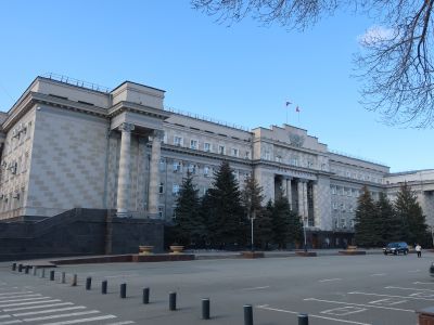 Дом Советов. Образец советской архитектуры 30 годов XX века