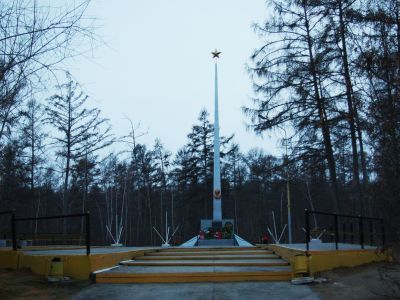 Памятник-обелиск, посвященный  ветеранам Великой Отечественной войны (1941-1945 гг.)