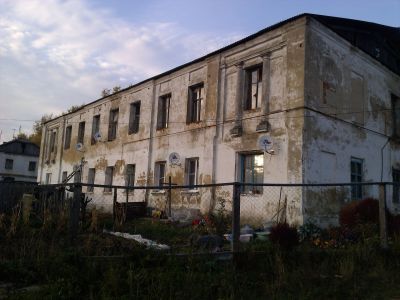 Дом № 2 в бывшем имении Шуховского