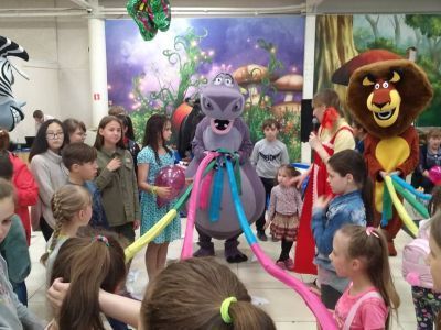 «Лето – это маленькая жизнь». ООО «Ассоциация строителей АЯМ» устроило алданской ребятне нескучный праздник