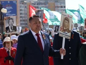 Фото. В Якутске акция «Бессмертный полк» собрала более 50 тысяч человек