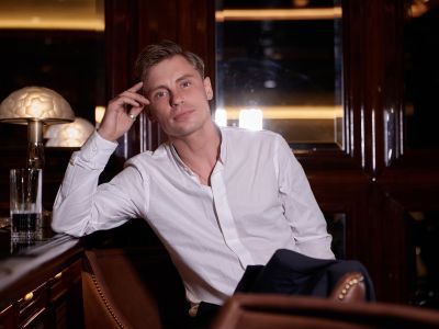 Билеты на Родственные связи (Евразия) / Театр | Афиша | ИнфоТаймс