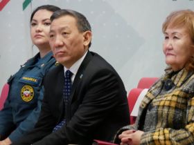 Сотрудников ГТРК «Саха» поздравили с 20-летием телерадиокомпании