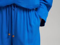 Свободные шорты с эластичным поясом