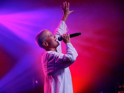 Билеты на Золотые хиты 90-х и 2000-х (Социально-культурный центр) / Концерт | Афиша | ИнфоТаймс