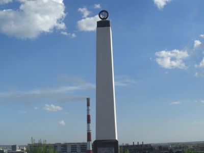 Обелиск в честь открытия Mихайлой Волковым в 1721 г. месторождений кузнецкого угля