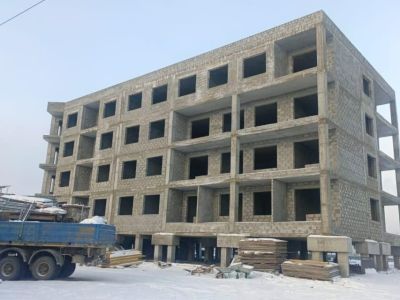 Жилье для обманутых: как семья экс-главы района «освоила» 250 млн рублей на замороженной многоэтажке