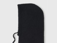 Вязаный капор, Черный