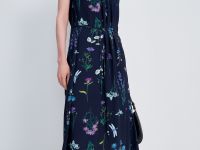 Платье свободного кроя с поясом