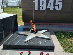 Якутяне проводят забег «Факел Победы» в городах России