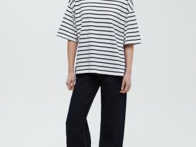 Футболка в полоску свободного силуэта