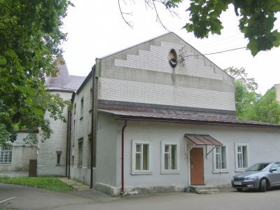 Здание бывшей усадьбы "Белые столбы", где для рабочих и красноармейцев был открыт санаторий "Химки", который в 1918 и 1921 гг. посетил Ленин Владимир Ильич