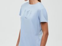 Базовая футболка приталенного силуэта