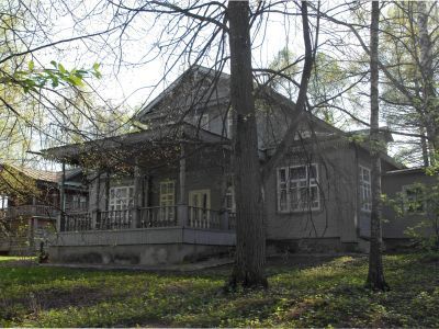 Ансамбль усадьбы Ганшиных, где бывал В.И.Ленин в связи с печатанием книги "Что такое «друзья народа» и как они воюют против социал-демократов?"