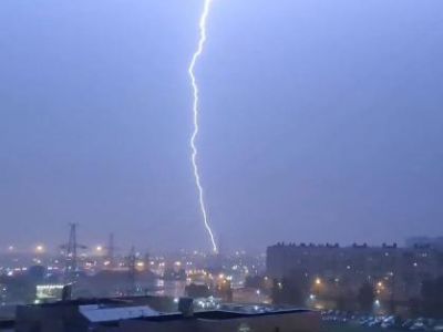 Внимание! Нас ждут гроза и ветер