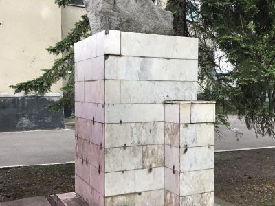 Памятник В.И.Ленину