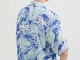 Блузка свободного силуэта с коротким рукавом