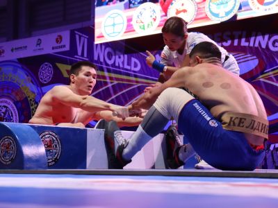 Якутские мас-рестлеры отправились на сборы в Сочи перед чемпионатом мира