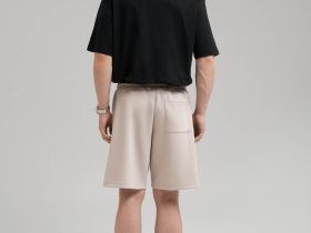 Свободные шорты с эластичным поясом