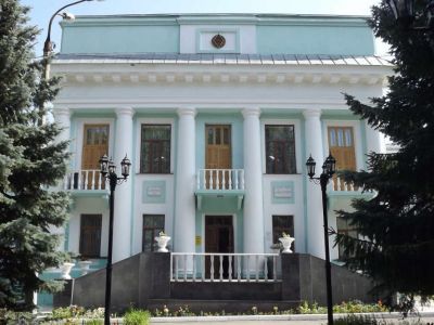 Здание Чувашского государственного университета им. И.Н.Ульянова