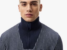 Мужской свитер Lacoste с высоким воротом на молнии классического кроя